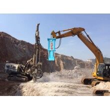 大型破碎巖石設(shè)備劈裂機(jī)