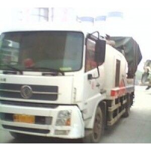 11年中聯柴油混凝土車載泵一臺（東風天錦底盤）